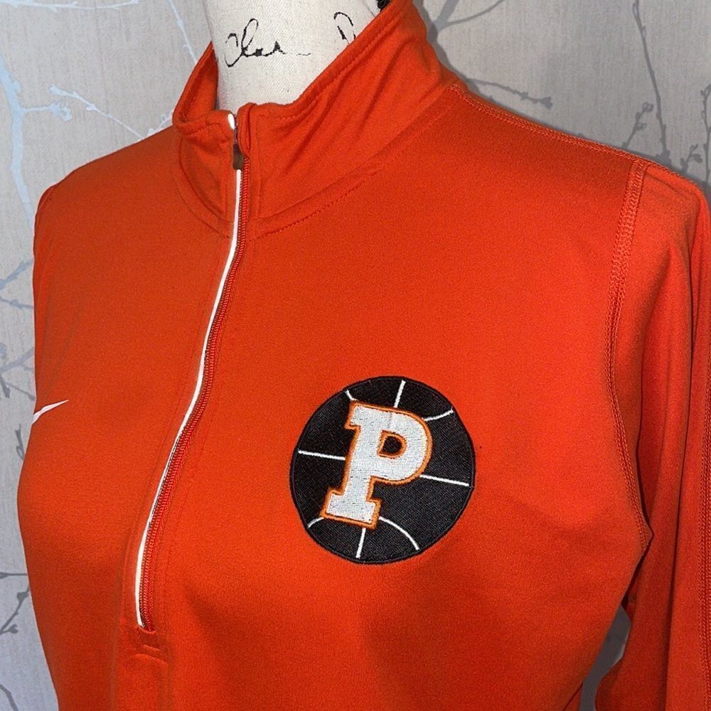 ‎Nike Dri-Fit Sweater, Size Large - Picture 2 of 6